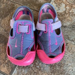 Nike toddler girl sandals